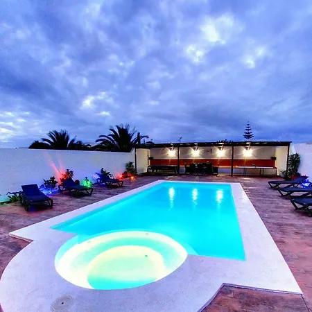 Playa Blanca Villa *